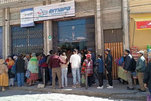 EMAPA raciona venta de aceite ante escasez y especulación en Bolivia