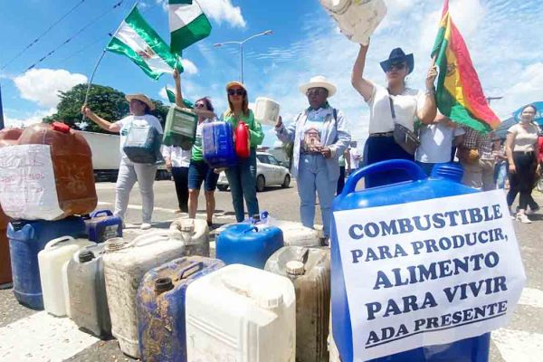 Escasez de diésel amenaza la zafra y producción de etanol en Bolivia, poniendo en riesgo miles de empleos